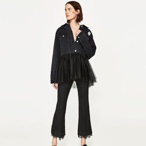 Zara---Black Jacket--XS Size